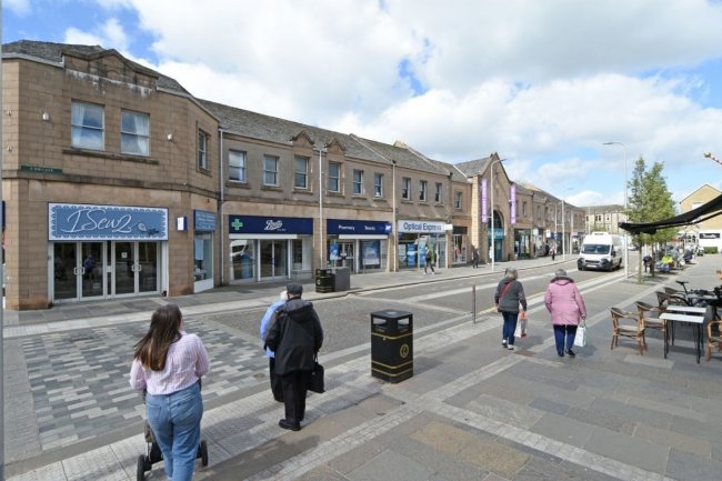 Regent Centre, Kirkintilloch, Glasgow G66 1JH 7