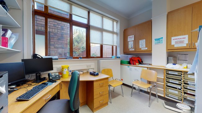 The Muswell Hill Practice, 1 Dukes Avenue, Muswell Hill, London,N10 2PS 9