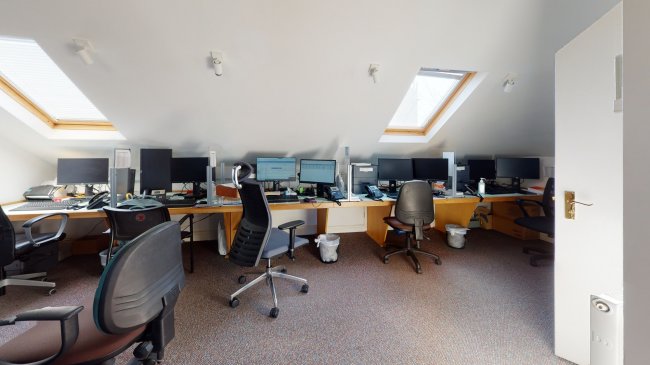 The Muswell Hill Practice, 1 Dukes Avenue, Muswell Hill, London,N10 2PS 9