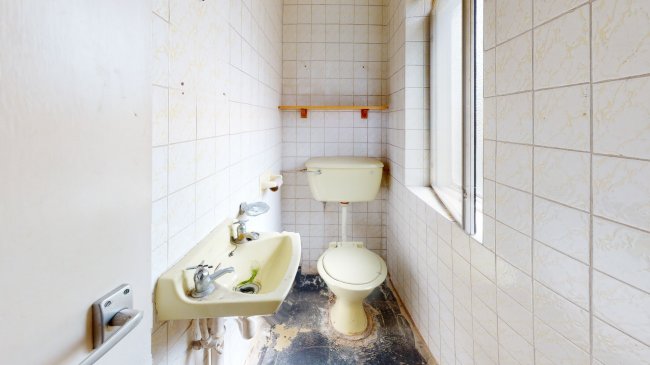 3 Braybrooke Gardens, Crystal Palace, London, SE19 2UN
 6