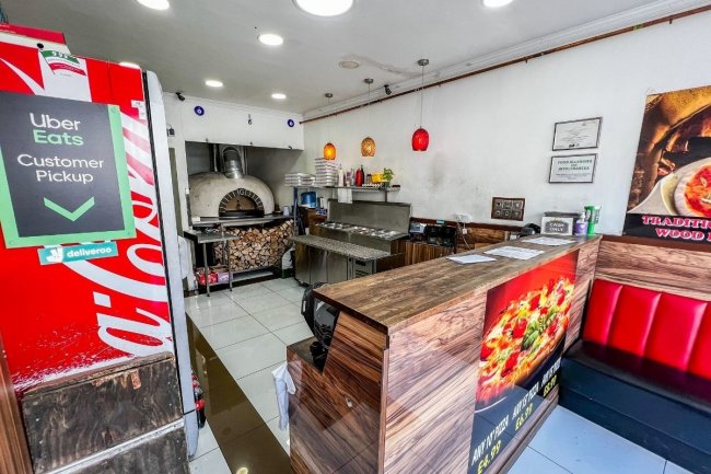 242 Old Kent Road, Waterloo, London SE1 5UB
 3