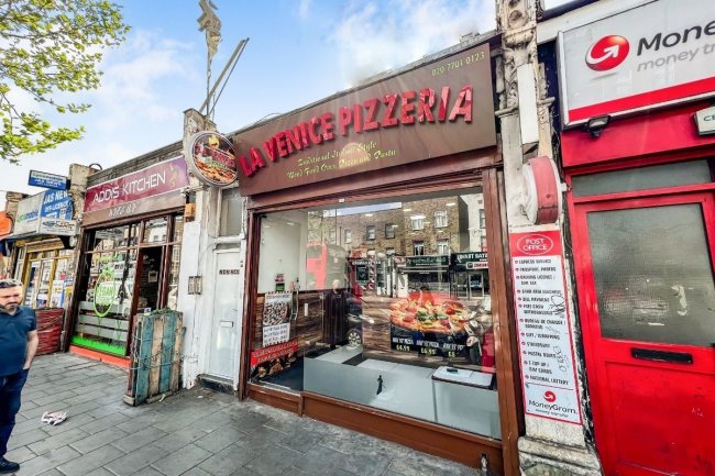 242 Old Kent Road, Waterloo, London SE1 5UB
 3