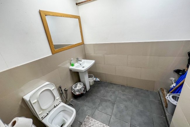 242 Old Kent Road, Waterloo, London SE1 5UB
 3