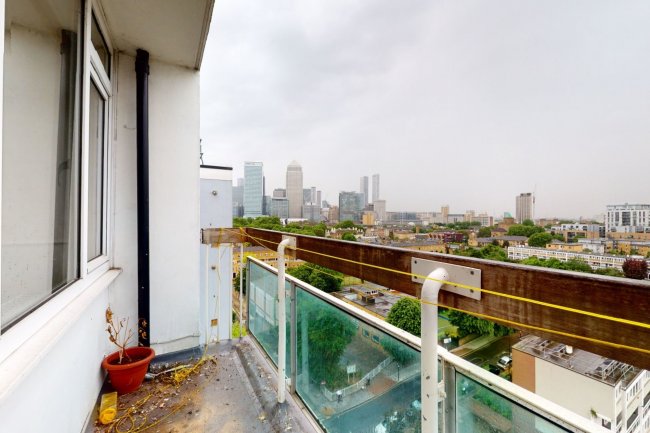 41 Norwich House, Cordelia Street, Poplar, London E14 6AT 4