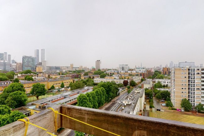 41 Norwich House, Cordelia Street, Poplar, London E14 6AT 4