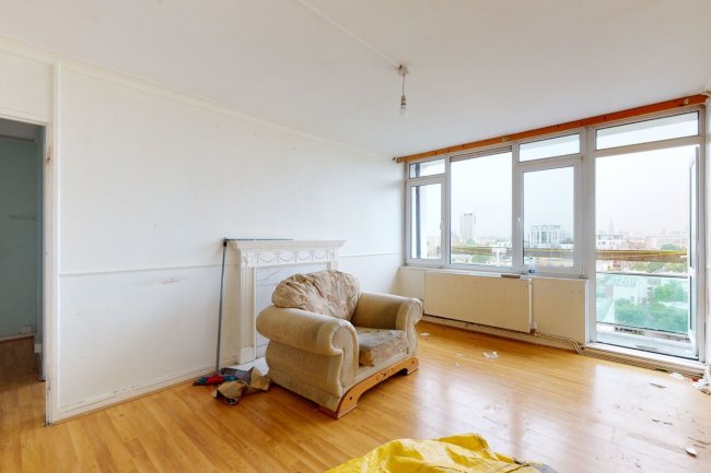 41 Norwich House, Cordelia Street, Poplar, London E14 6AT 4