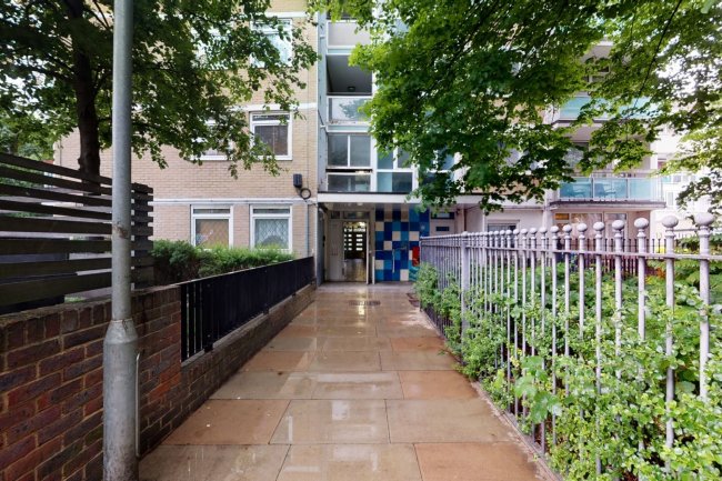 41 Norwich House, Cordelia Street, Poplar, London E14 6AT 4