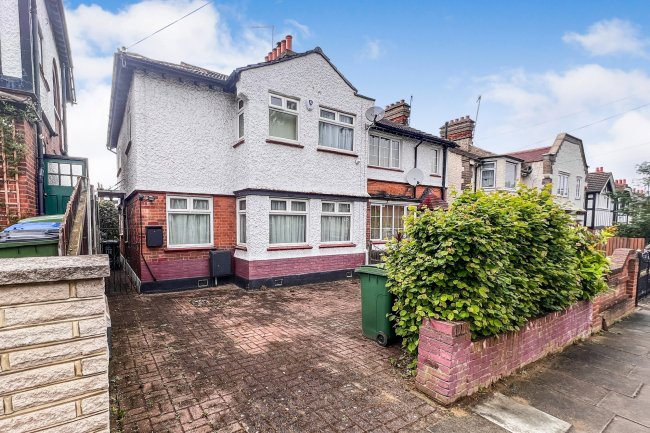 150 Rochdale Road, Abbey Wood, London, SE2 0UR 2