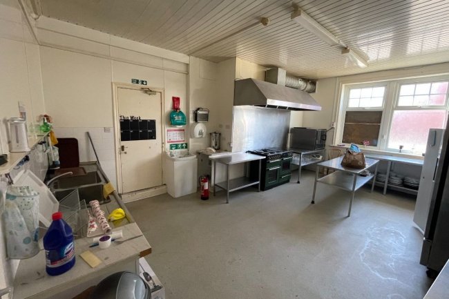 Chimneys Hotel, East Street, Blackhall Colliery, Hartlepool, County Durham TS27 4HA 5