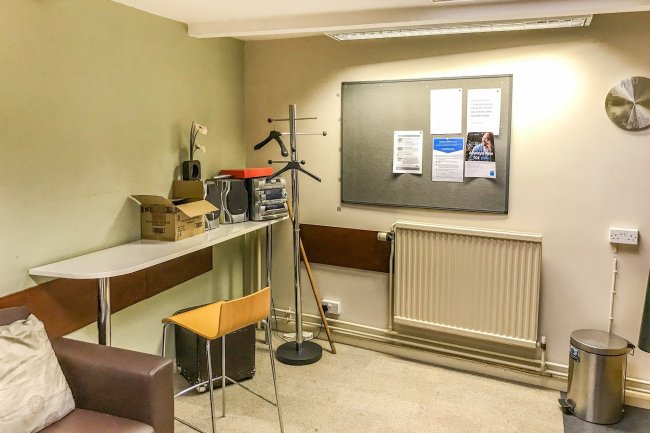 17 Market Place, Blandford Forum, Dorset DT11 7AG 5