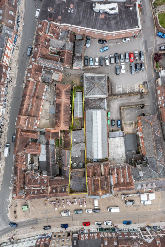 17 Market Place, Blandford Forum, Dorset DT11 7AG 5