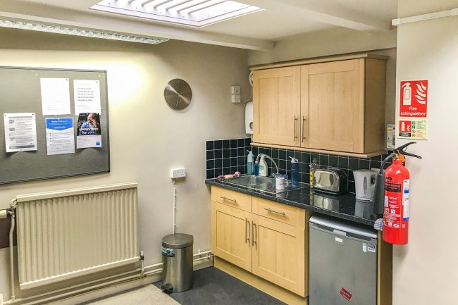 17 Market Place, Blandford Forum, Dorset DT11 7AG 5