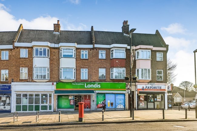 20A The Broadway, Plough Lane, Beddington, Surrey CR0 4QR 7