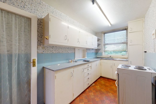 5 Gainsborough Terrace, Manor Road, Cheam Village, Sutton, Surrey SM2 7AE 2