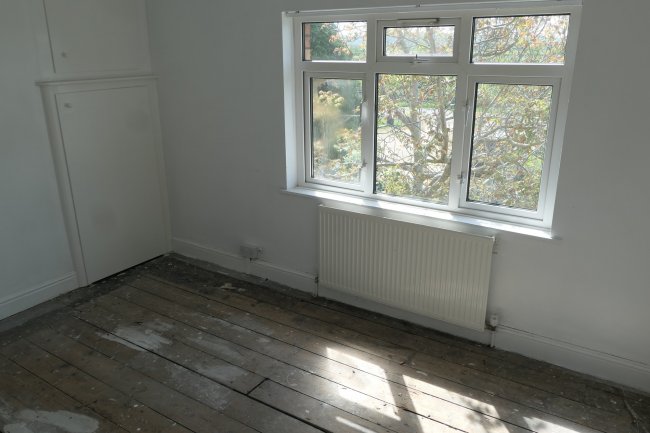 3 Railway Cottages, Brinkworth, near Royal Wotton Bassett, Wiltshire, SN15 5AY 2