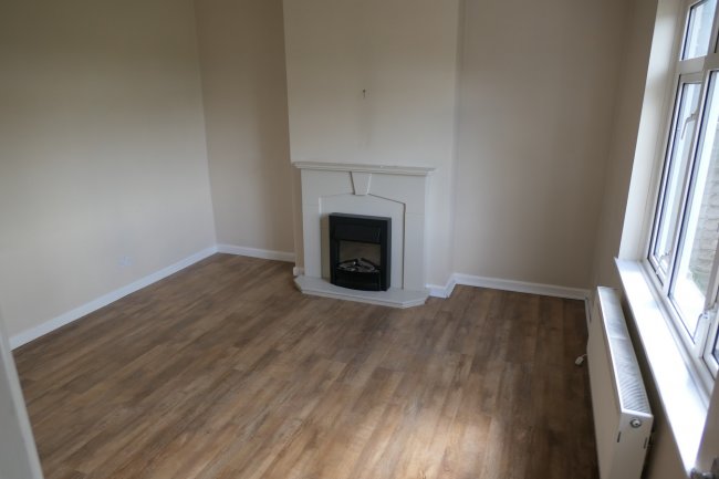 3 Railway Cottages, Brinkworth, near Royal Wotton Bassett, Wiltshire, SN15 5AY 2