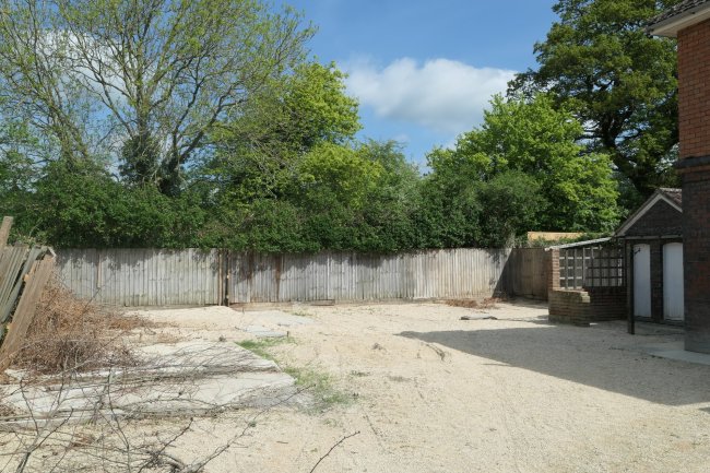 3 Railway Cottages, Brinkworth, near Royal Wotton Bassett, Wiltshire, SN15 5AY 2