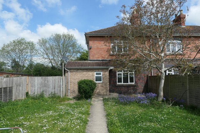 3 Railway Cottages, Brinkworth, near Royal Wotton Bassett, Wiltshire, SN15 5AY 2