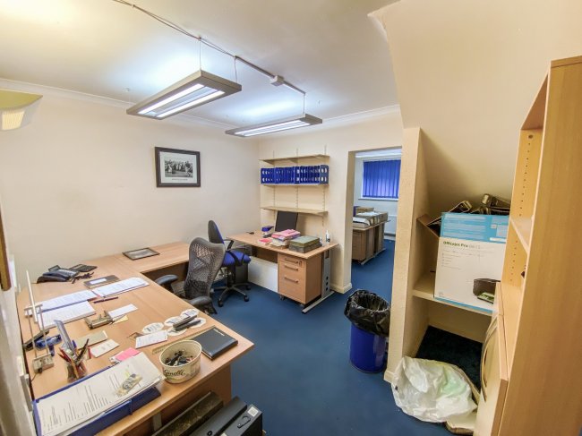 1 Hansler Road, East Dulwich, London SE22 9DJ 4