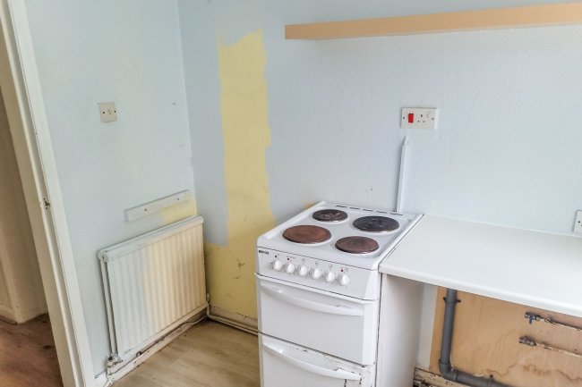 Flat 4, Palmerstone Court, Palmerstone Road, Liverpool L18 8AP 8