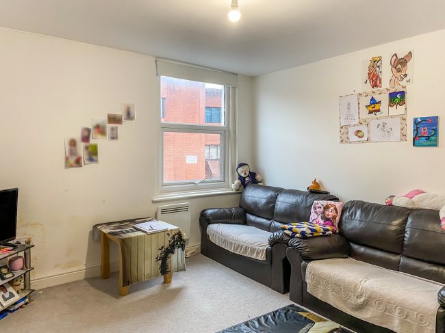 33-37 Castle Street, Reading, Berkshire, RG1 7SB
 10