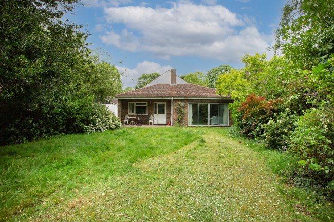 29 Alexandra Crescent, Bromley, Kent, BR1 4ET
 5