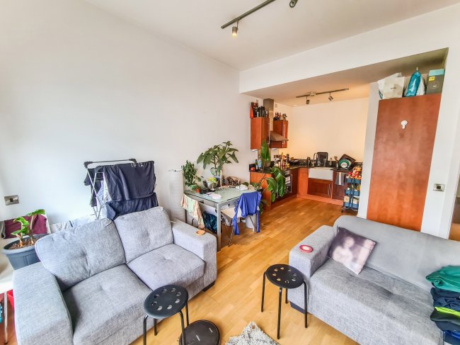 Apt 501, 6 Oldham Road, Manchester, M4 5DB
 7