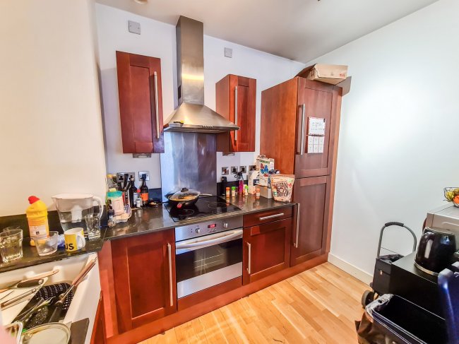 Apt 511, 6 Oldham Road, Manchester, M4 5DB
 9