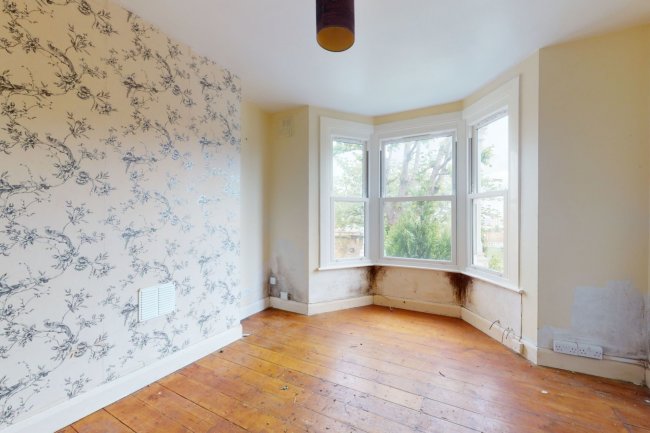 Flat A, 110 Nithdale Road,  Plumstead, London, SE18 3PD
 7