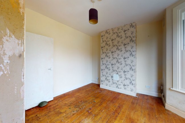Flat A, 110 Nithdale Road,  Plumstead, London, SE18 3PD
 7
