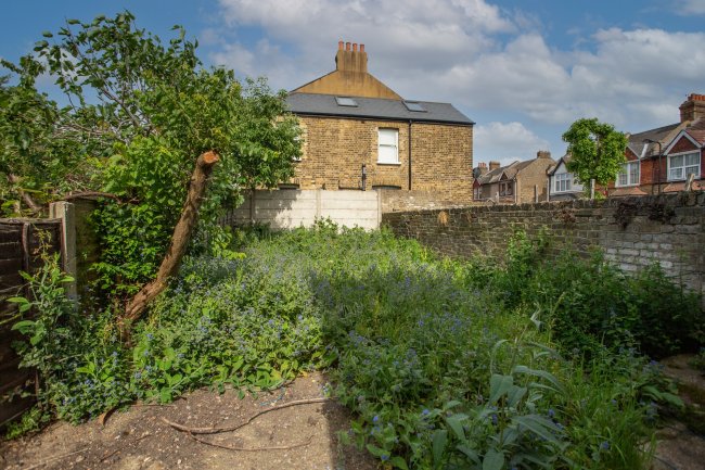 355 Church Road, Leyton, London E10 7JG
 8