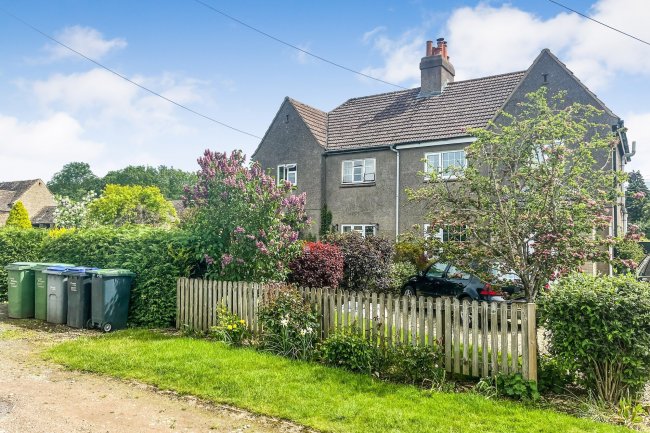 1 Ruckley Barn Cottages, Malmesbury, Wiltshire SN16 0PN 5