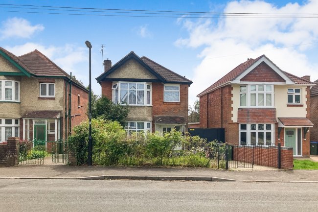 13 Bitterne Way, Southampton, Hampshire SO19 4EB
 6