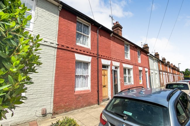 83 Upper Brook Street, Winchester, Hampshire SO23 8DG
 1