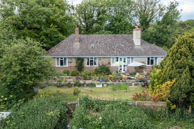 Downcroft Farm, Bridport Road, Dorchester, Dorset DT2 9DS
 9