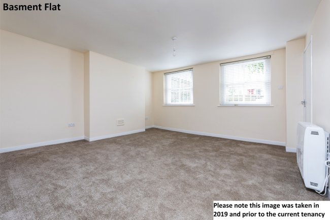 67 Clapham Road, Oval, London SW9 0HY
 3