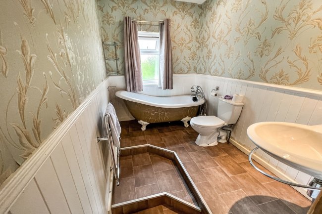 5A Park Crescent, Wolverhampton, West Midlands WV1 4PY 5