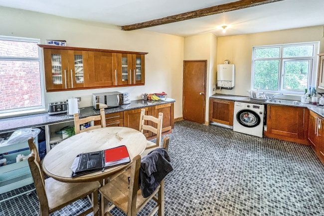 5A Park Crescent, Wolverhampton, West Midlands WV1 4PY 5