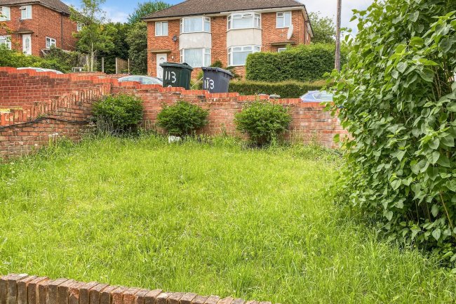 113b Whitelands Road, High Wycombe, Buckinghamshire HP12 3EN 5