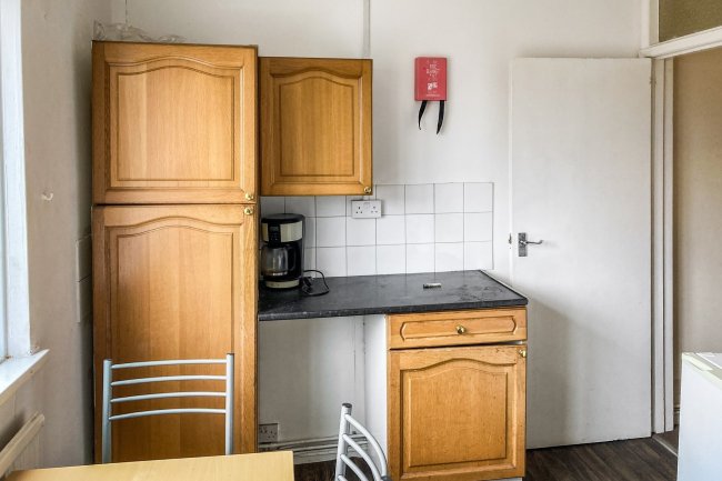 52 - 54 Waterloo Road, Southampton, Hampshire SO15 3BE
 7