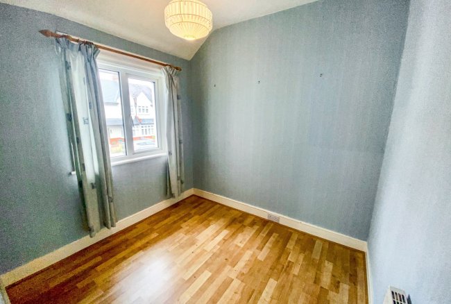 122 Cotterill Road, Surbiton, Surrey KT6 7UL
 1