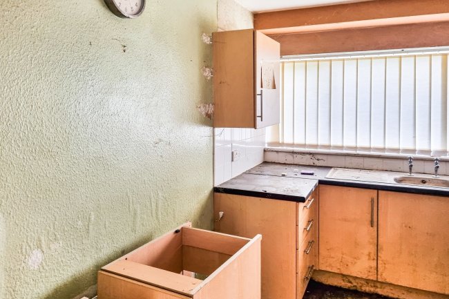 67 Newman Drive, Sheffield, South Yorkshire S9 1LY 6