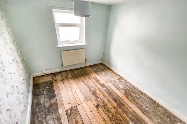 25 Highfield Avenue, Grimsby, North East Lincolnshire, DN32 0JG
 7