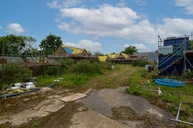 Oakwood, Ongar Road, Pilgrims Hatch, Brentwood, Essex CM15 9SA
 10