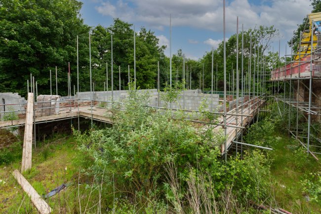 Oakwood, Ongar Road, Pilgrims Hatch, Brentwood, Essex CM15 9SA
 10