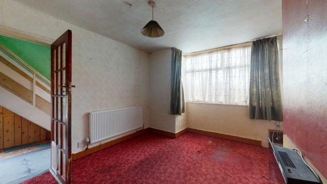 9 Grange Close, Hayes, Middlesex, UB3 2RU
 3