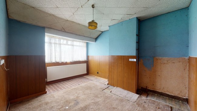 9 Grange Close, Hayes, Middlesex, UB3 2RU
 3