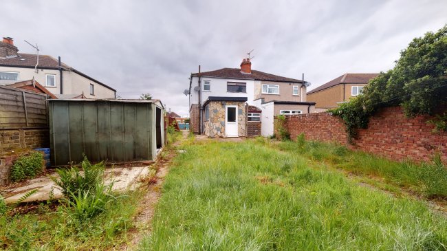 9 Grange Close, Hayes, Middlesex, UB3 2RU
 3