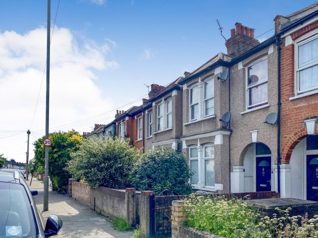 30a Fountain Road, Tooting, London SW17 0HQ 3