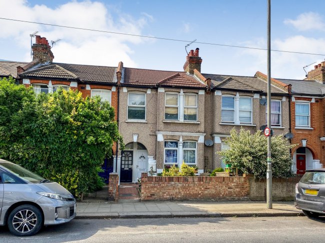 30a Fountain Road, Tooting, London SW17 0HQ 3